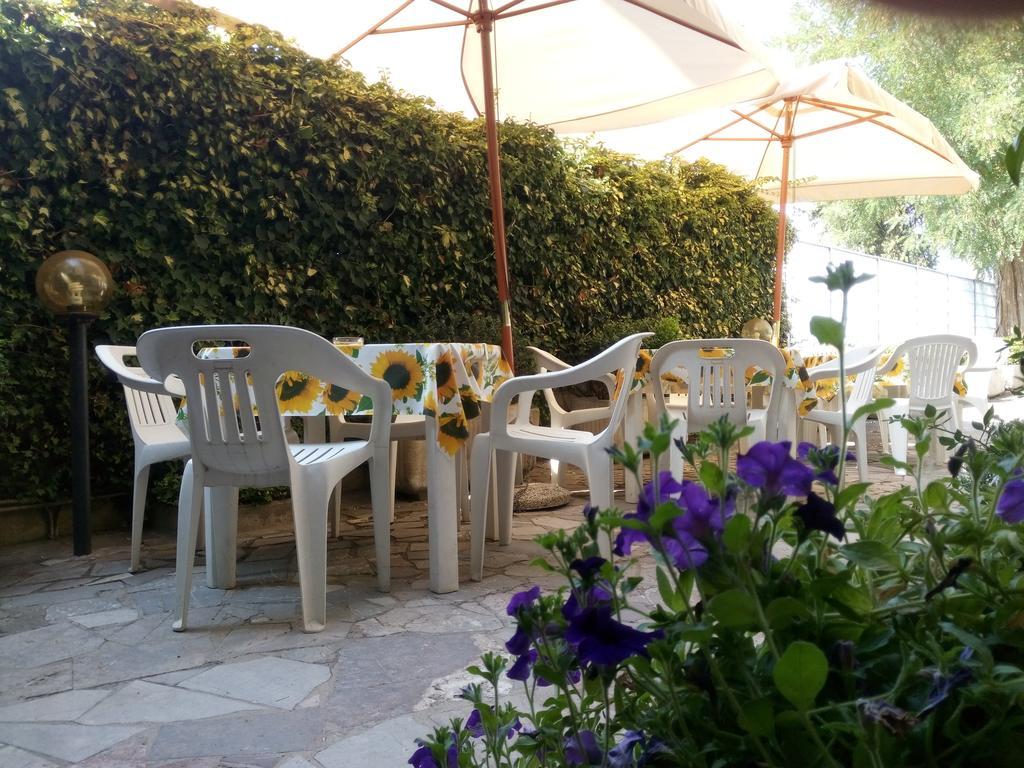 Hotel Lea Grosseto Exteriör bild